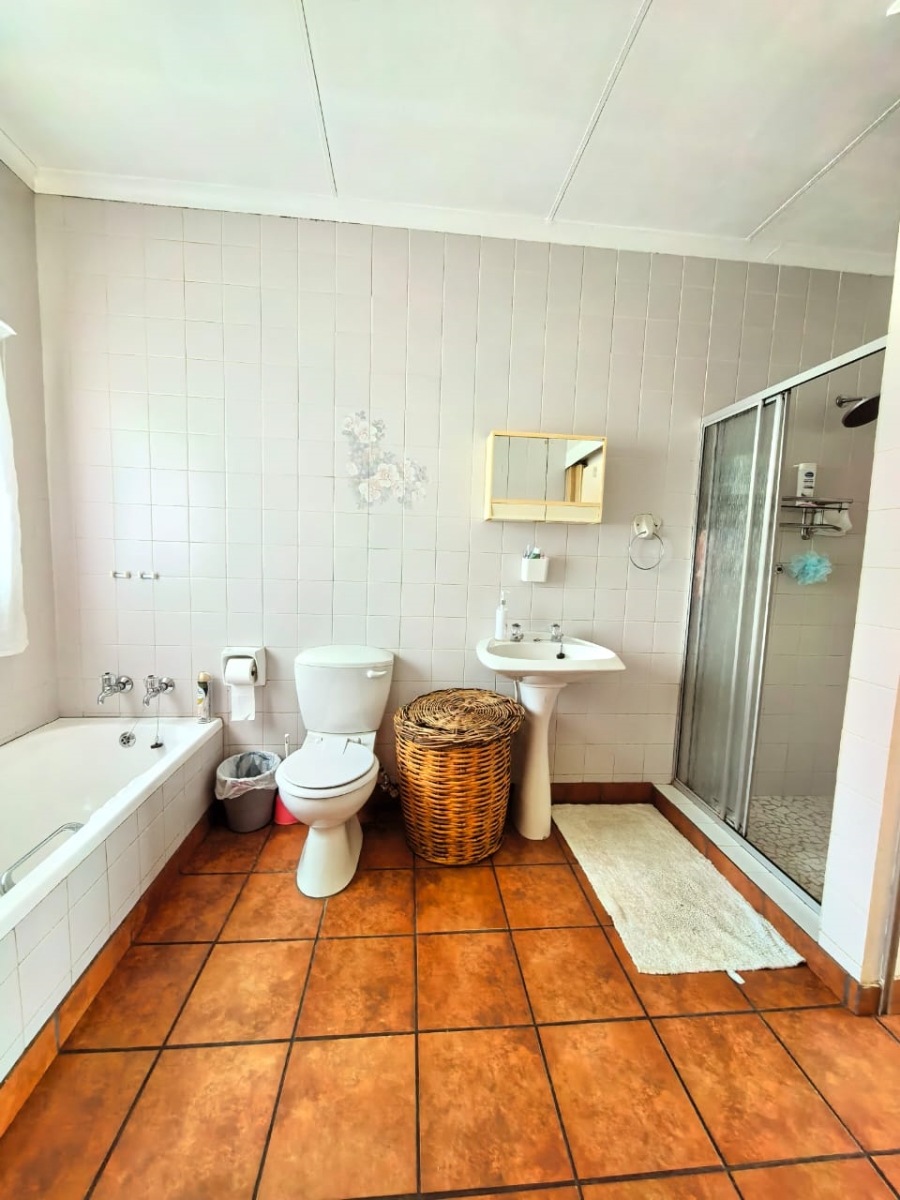 4 Bedroom Property for Sale in Sasolburg Ext 12 Free State